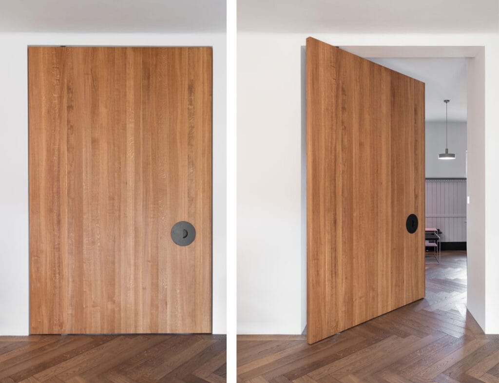 Pivot Interior Door 1024x786