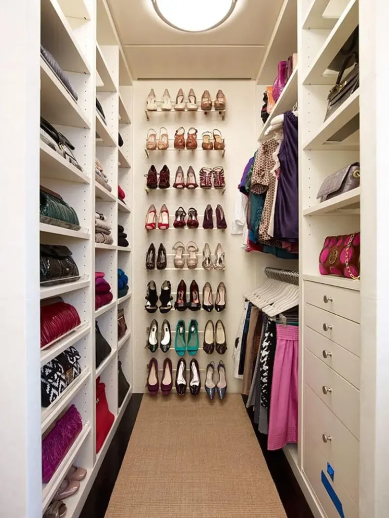 closetorganized closetorganization closet closetdesign girlscloset womancloset hisandhercloset hercloset walkingcloset