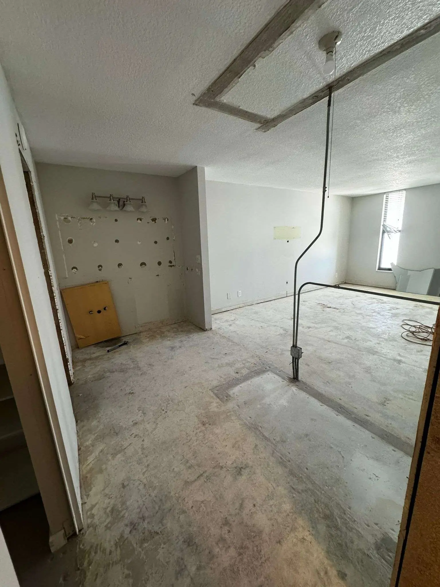 master bath before picture