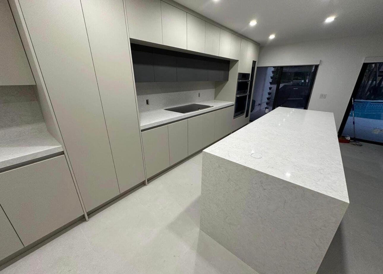 backlit countertop,modern kitchen design, illuminated countertop,cristallo,onyx,taj mahal quartzite countertops, contemporary kitchen, custom cabinetry, european kitchen design10