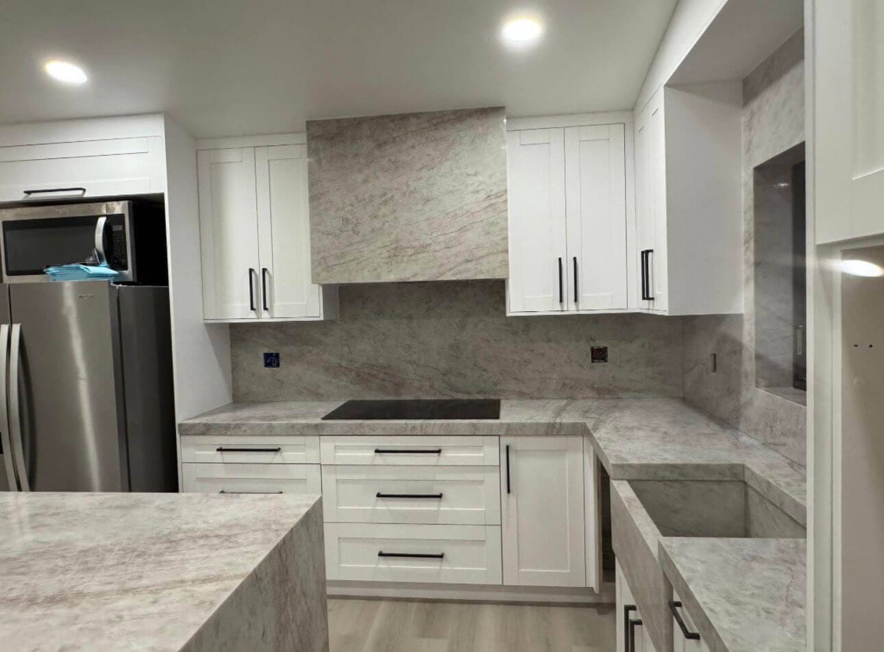 backlit countertop,modern kitchen design, illuminated countertop,cristallo,onyx,taj mahal quartzite countertops, contemporary kitchen, custom cabinetry, european kitchen design2